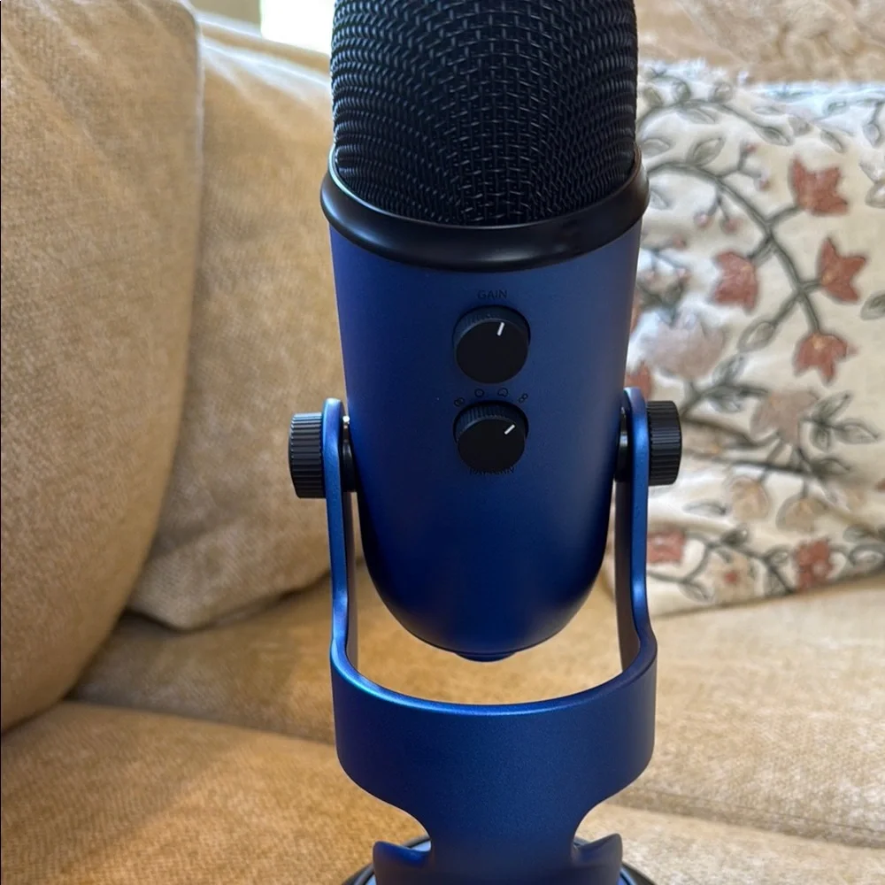 Logitech USB Microphone - Black and Blue